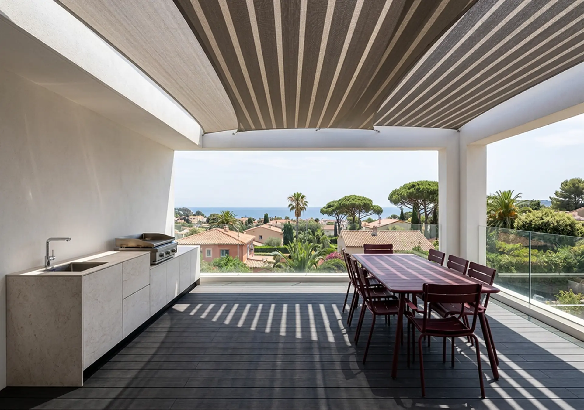 cuisine d'été extérieur couverte avec plancha évier mitigeur céramique toile Cannes Alpes Maritimes